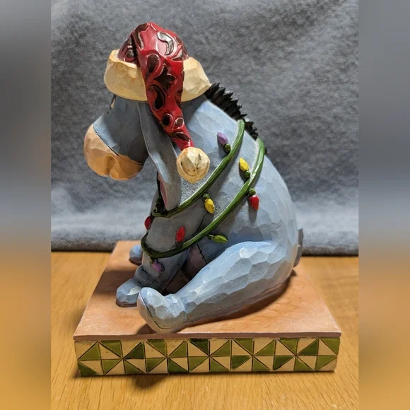 Disney Traditions Jim Shore Eeyore "Entangled" Figurine - Picture 2 of 4